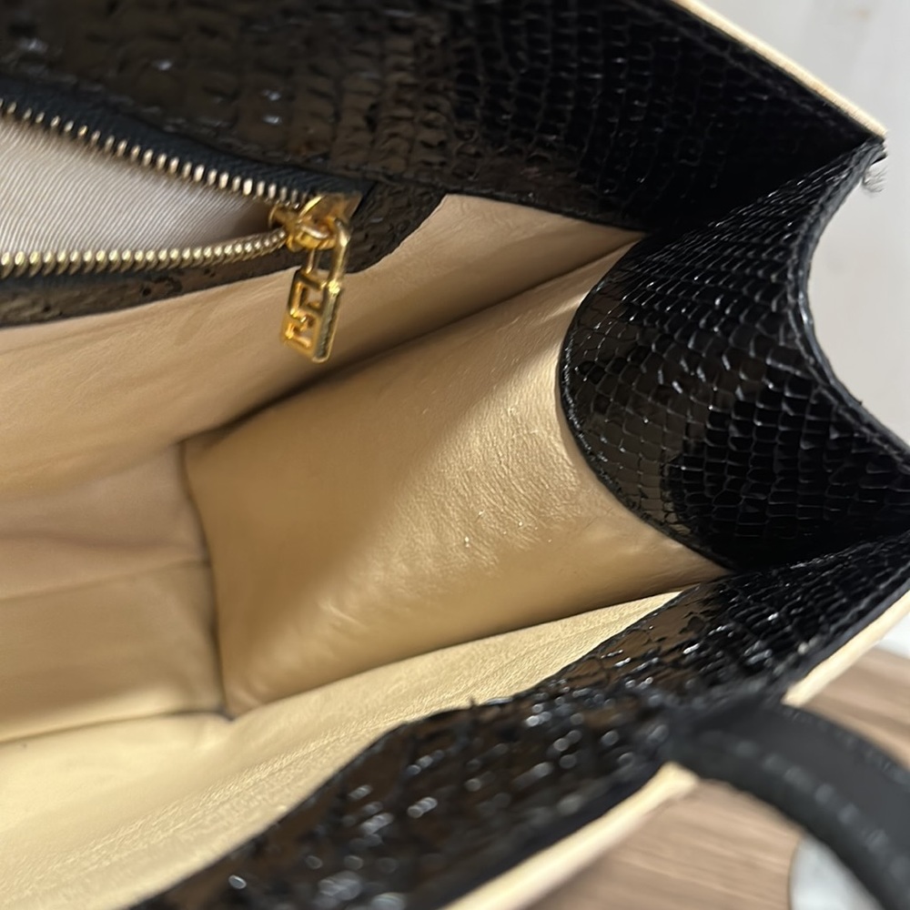 đĽ Fendi Snake-skin & Velvet-Canvas Shoulder Bag đĽ - Picture 15 of 17